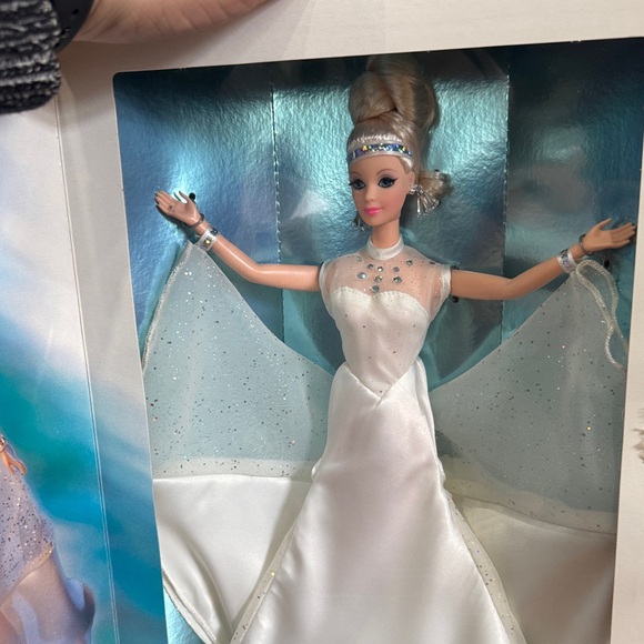 NIB Classique Collection “Starlight Dance” Barbie by Mattel Collector Edition - Picture 9 of 9